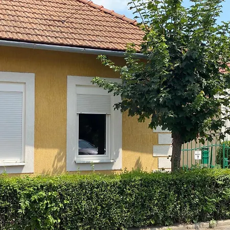 Balaton7 Apartmanhaz - Centrum Apartment *