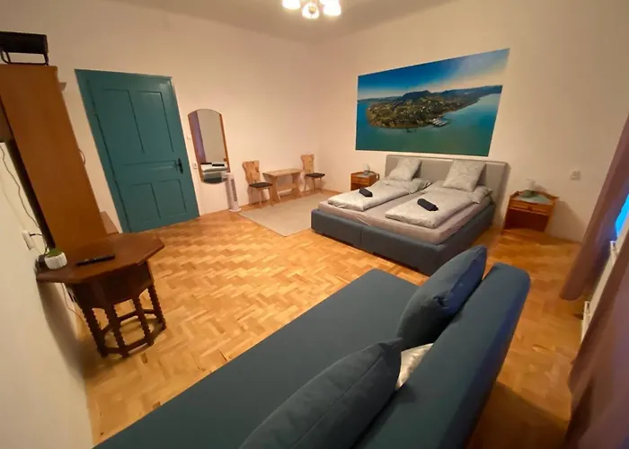 Balaton7 Apartmanhaz - Centrum דירה *